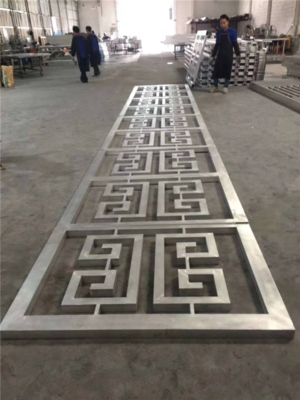 四川小区外墙面装饰镂空铝花窗 仿古铝窗花制作工序